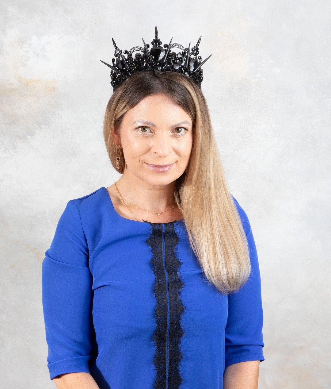 BLACK CROWN with RHINESTONE HEART - OlhaHeadband