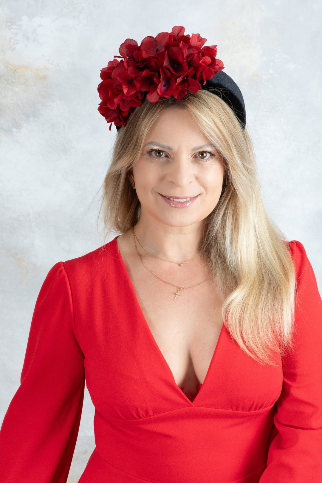 black Padded fascinator and red flowers - OlhaHeadband