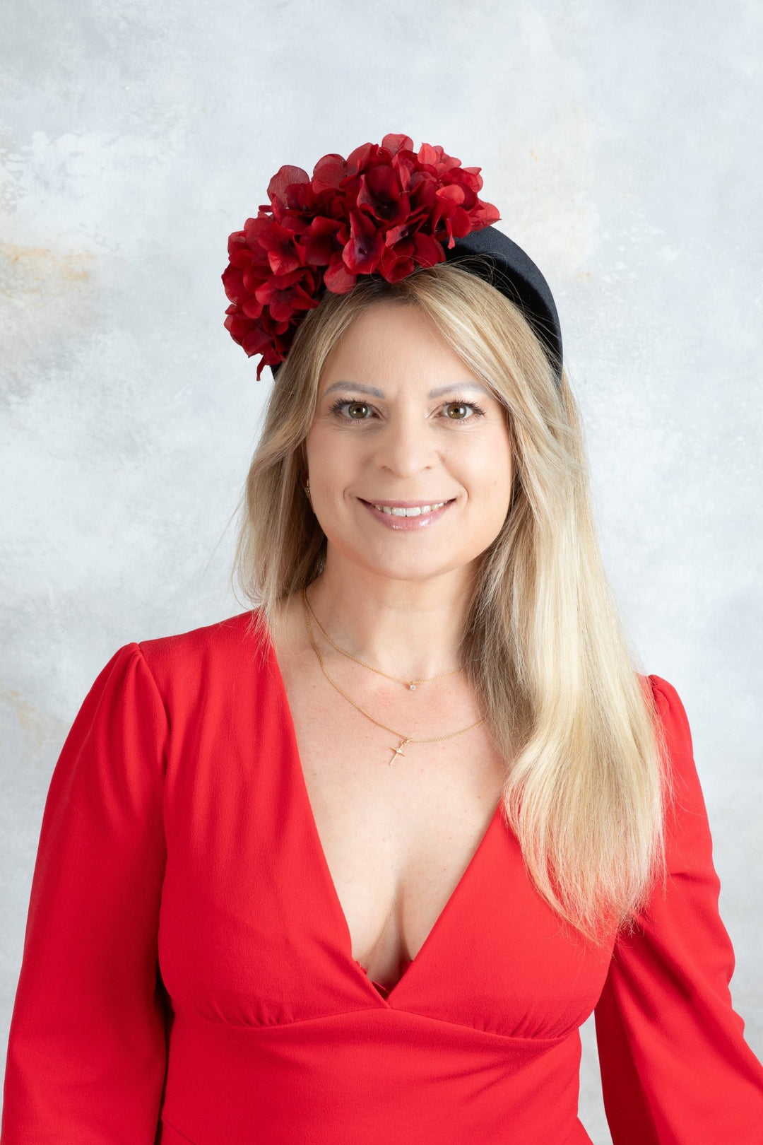 black Padded fascinator and red flowers - OlhaHeadband