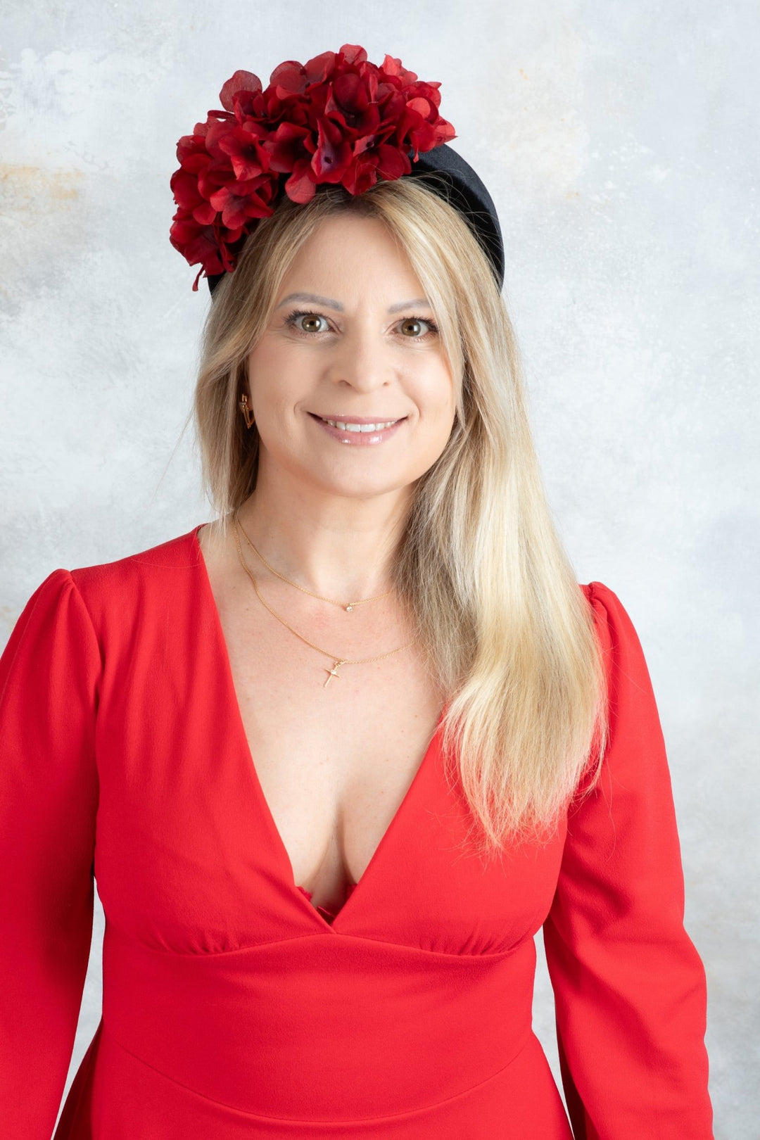 black Padded fascinator and red flowers - OlhaHeadband